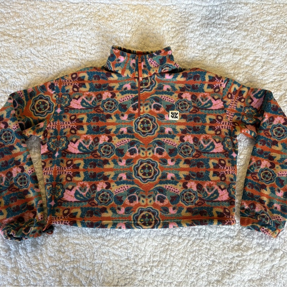 NWOT Lucy and Yak Blake Cropped Fleece